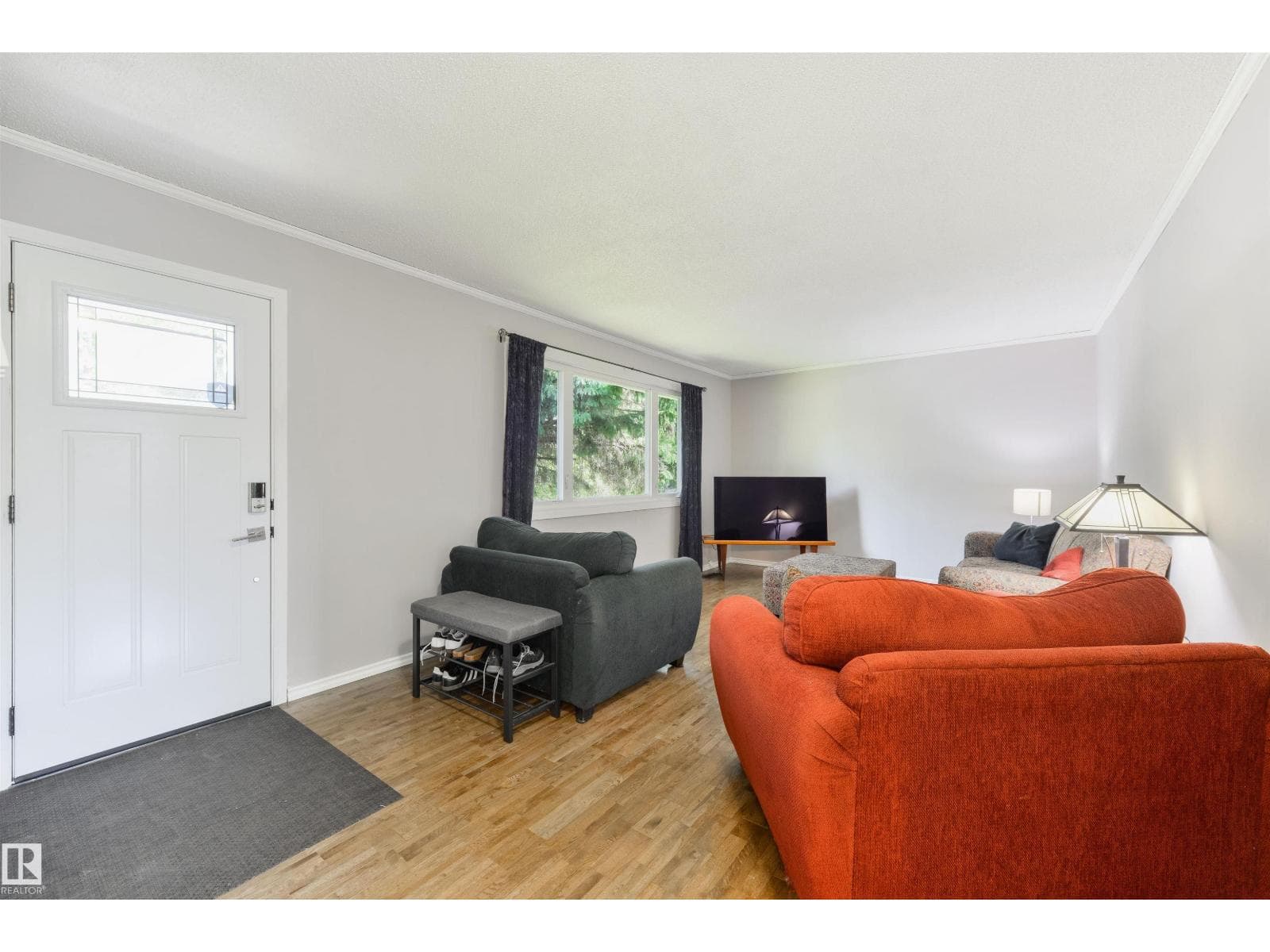 122 BROOKWOOD DR — photo 3