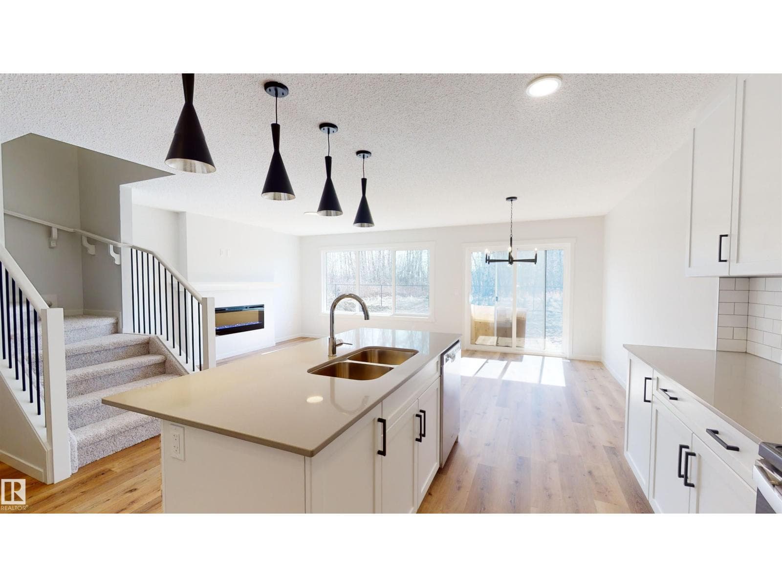 94 Stetson LO — photo 4