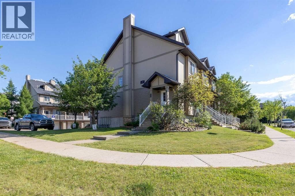 11, 137 FONTAINE Crescent