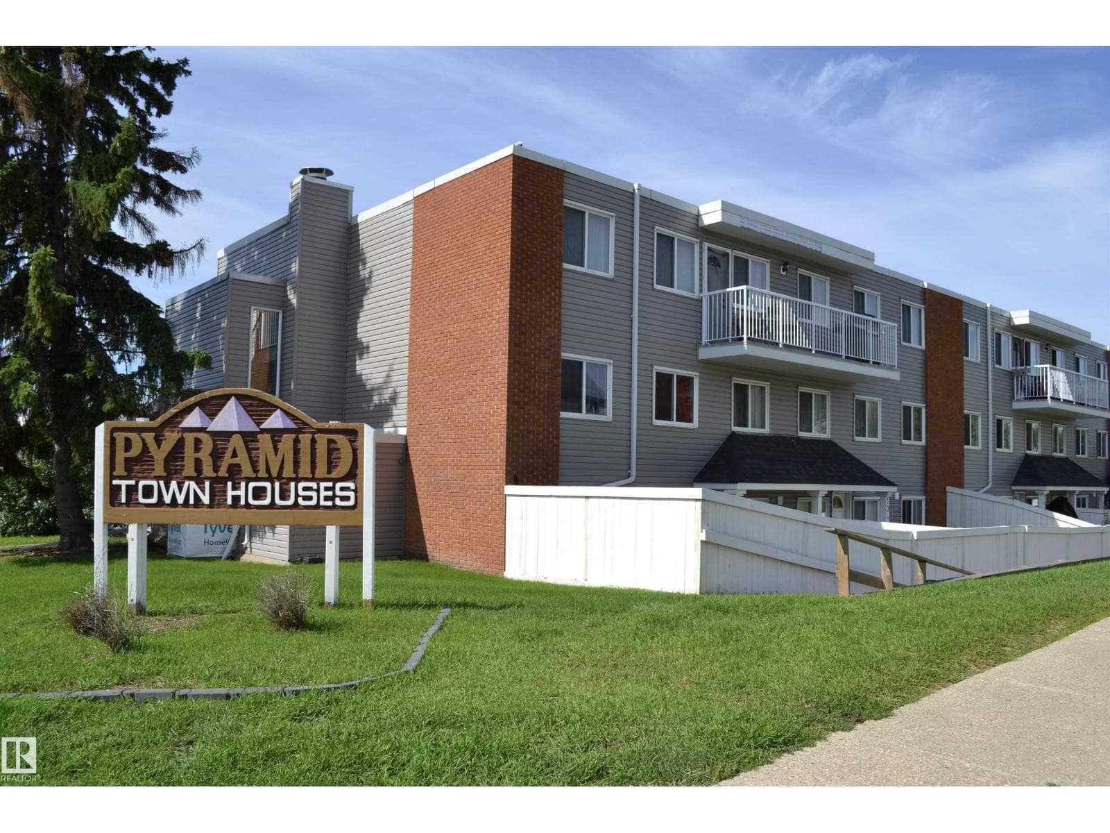 #109 14530 52 ST NW