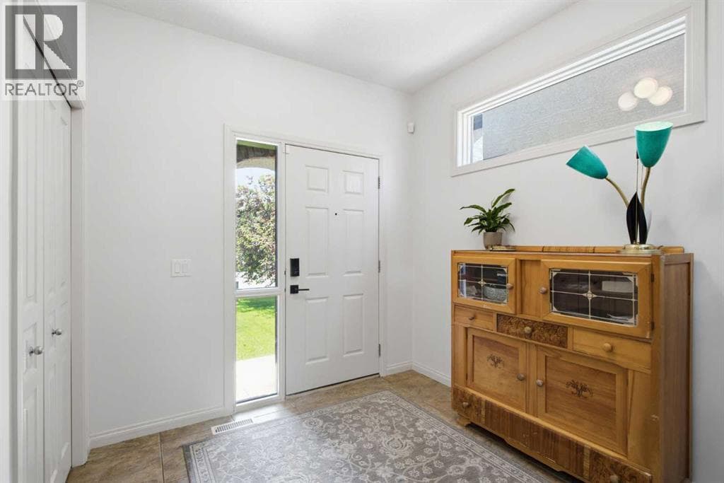 1405 Montrose Terrace SE — photo 3