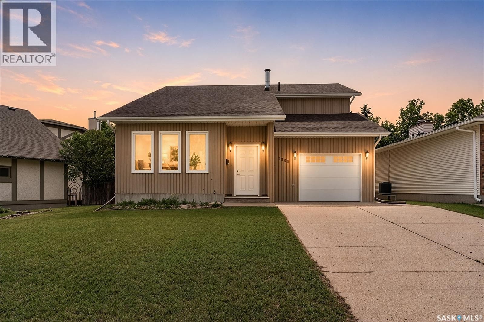 1309 Regal CRESCENT