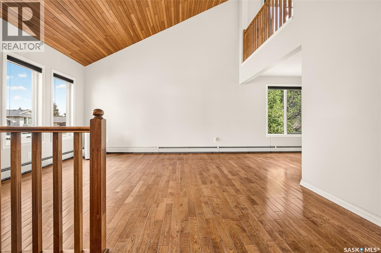1309 Regal CRESCENT — photo 3