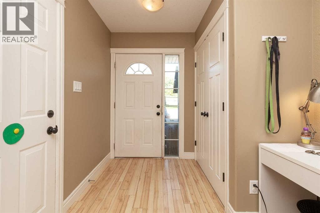 879 Mt Sundance Manor W — photo 2