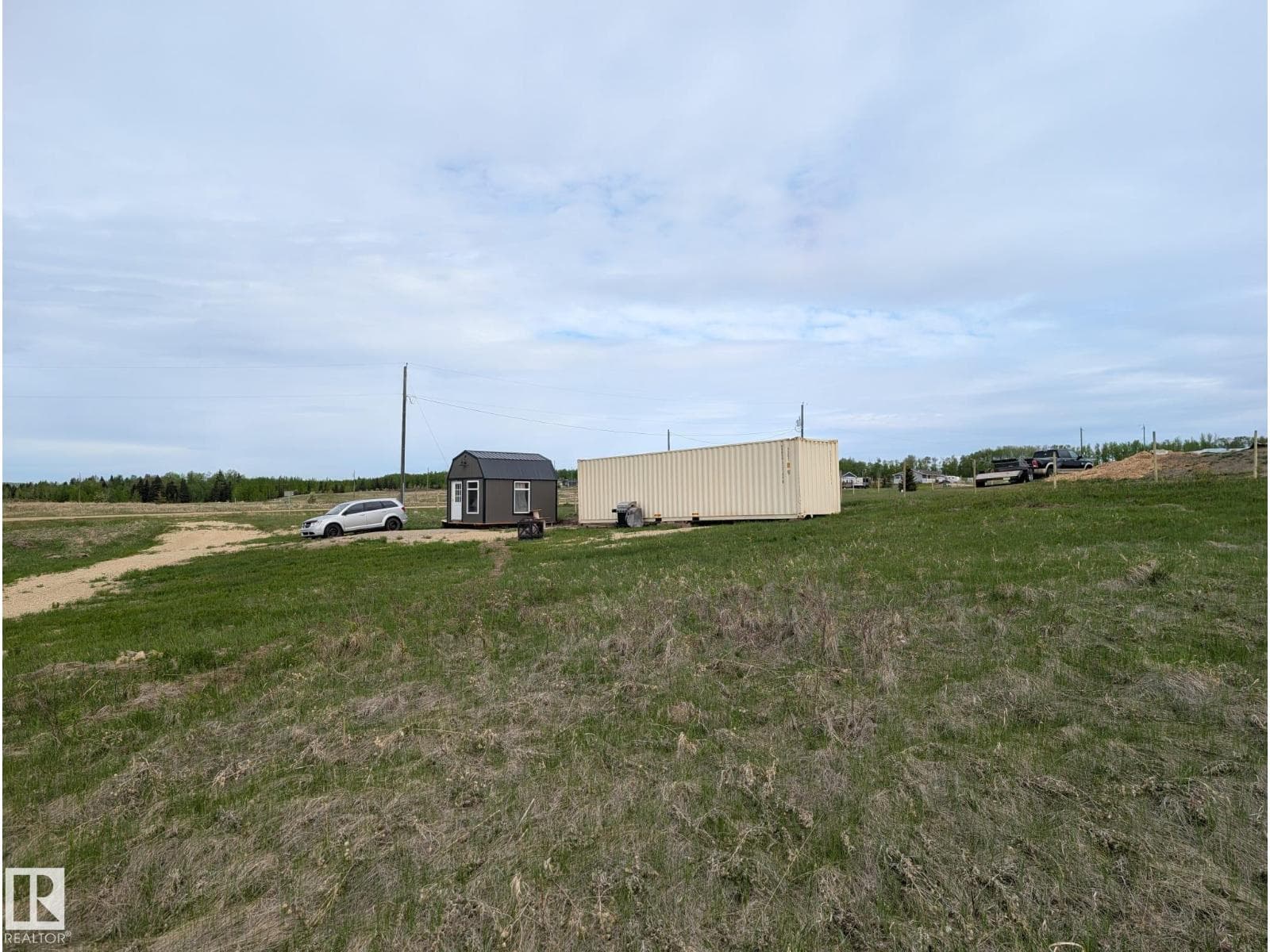 505 Fieldstone Pl RR2 — photo 3