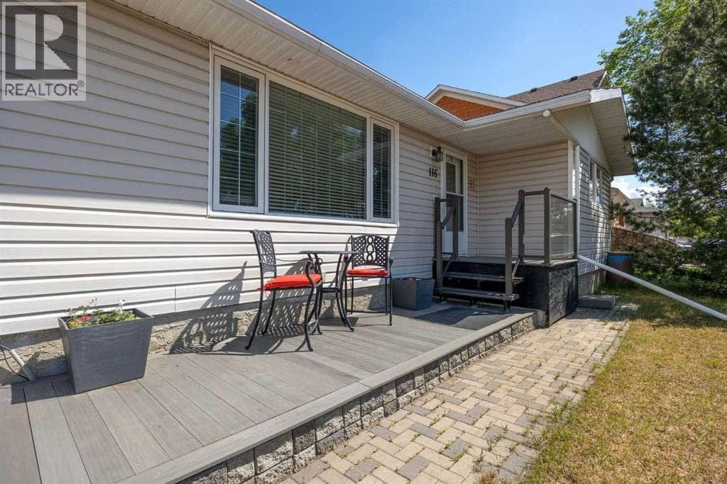 116 Rowan Street — photo 3