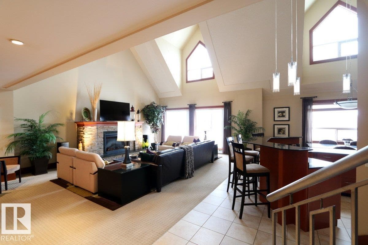 #penthouse 1402 9707 105 ST NW — photo 4