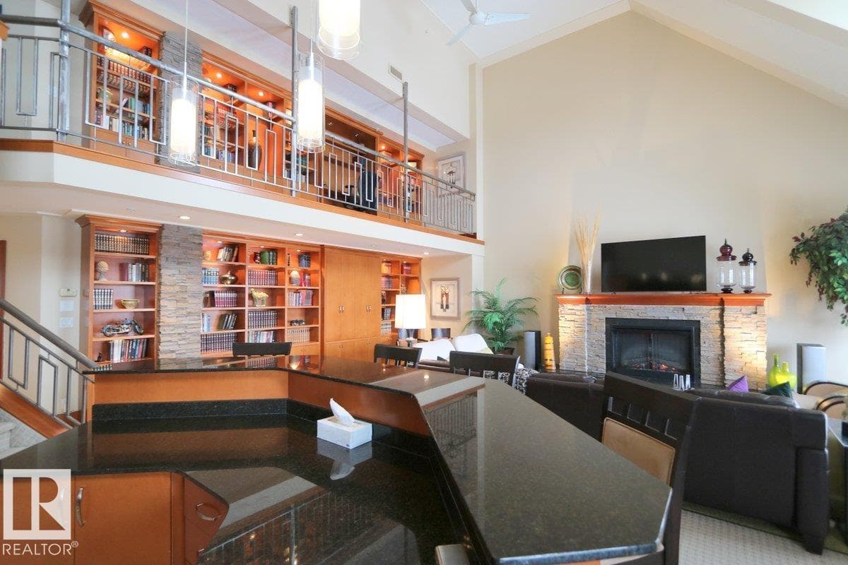 #penthouse 1402 9707 105 ST NW — photo 5