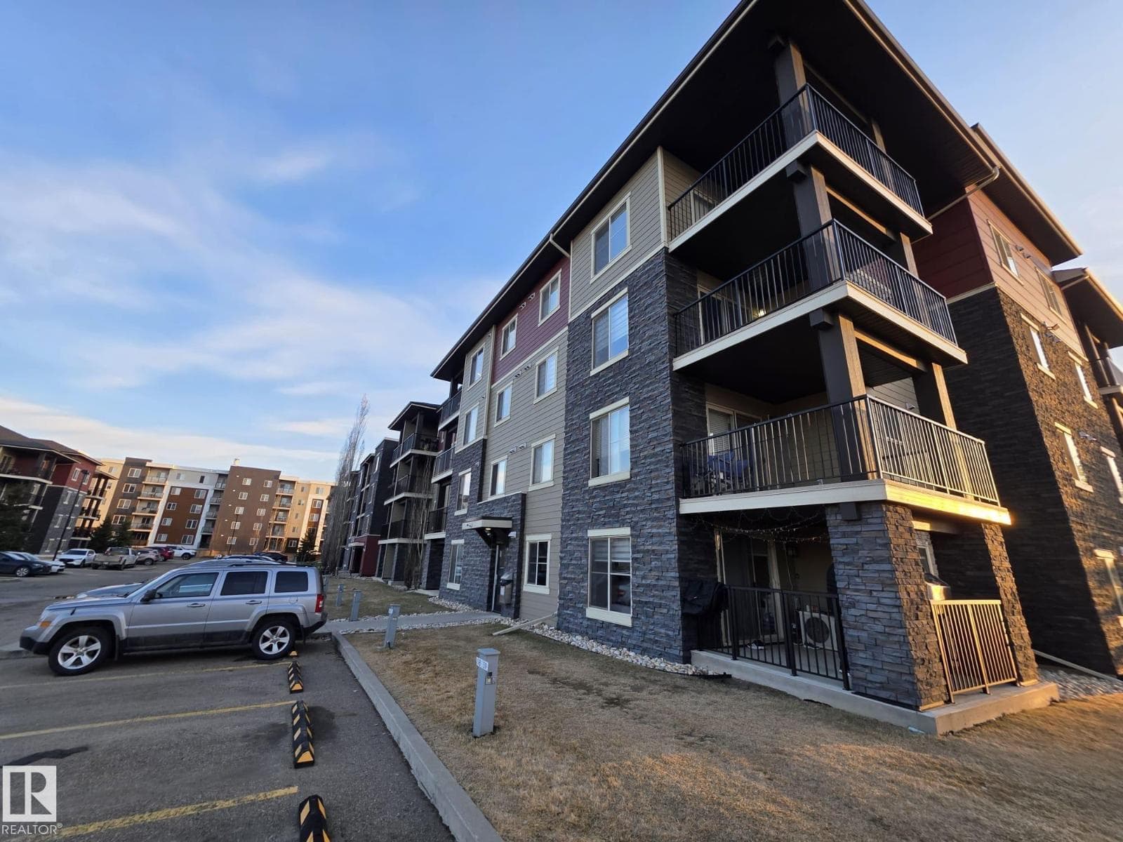 #310 12045 22 AV SW