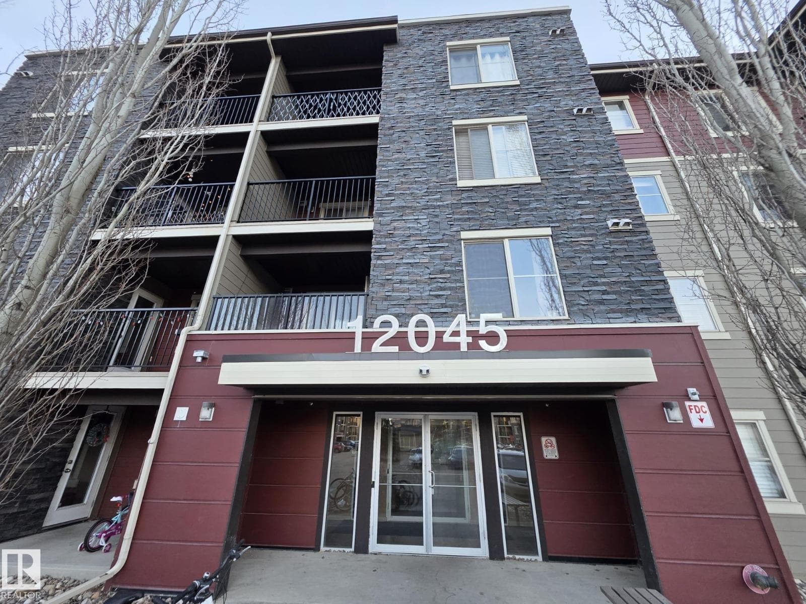 #310 12045 22 AV SW — photo 3