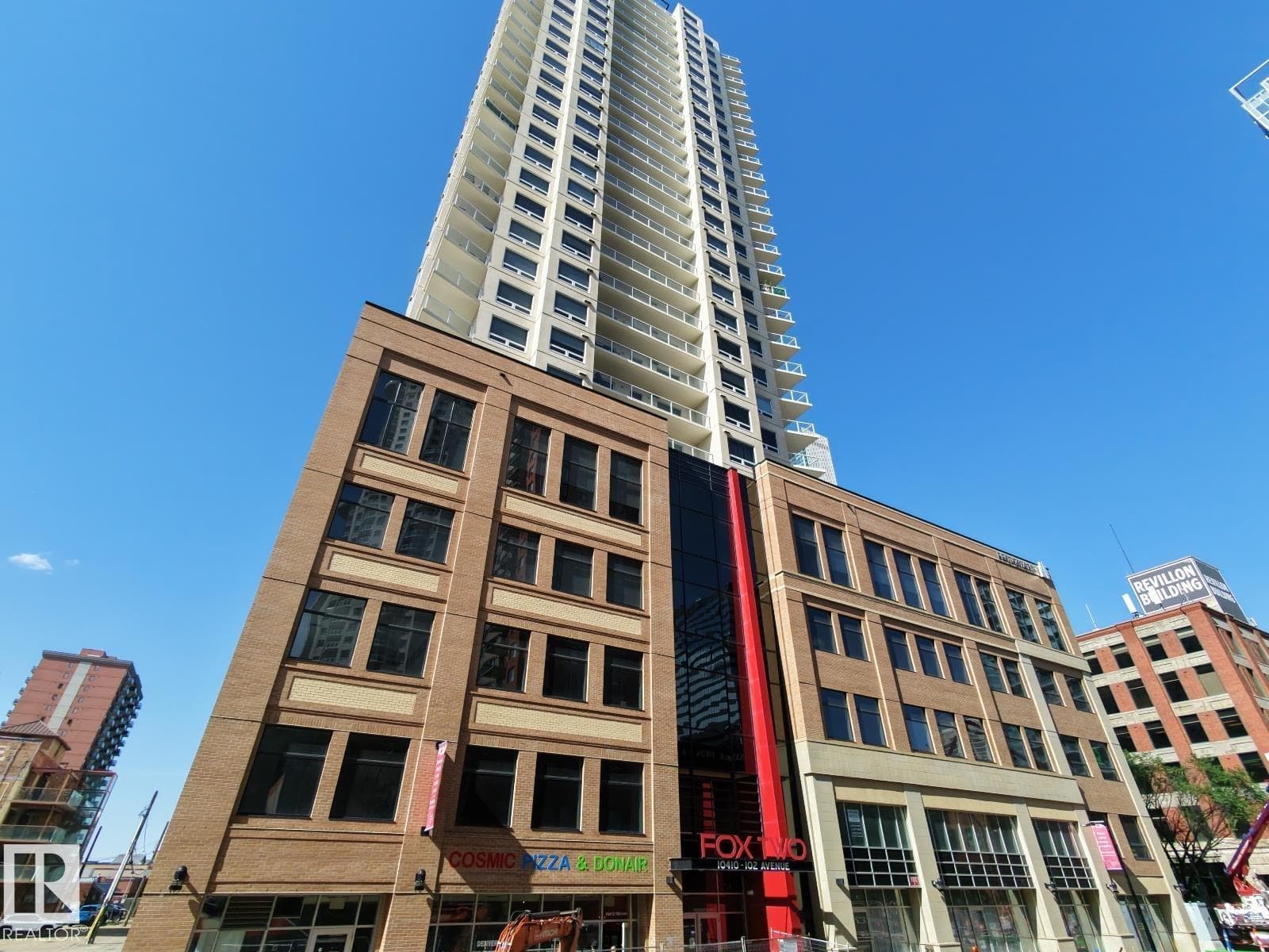 #1105 10410 102 NW