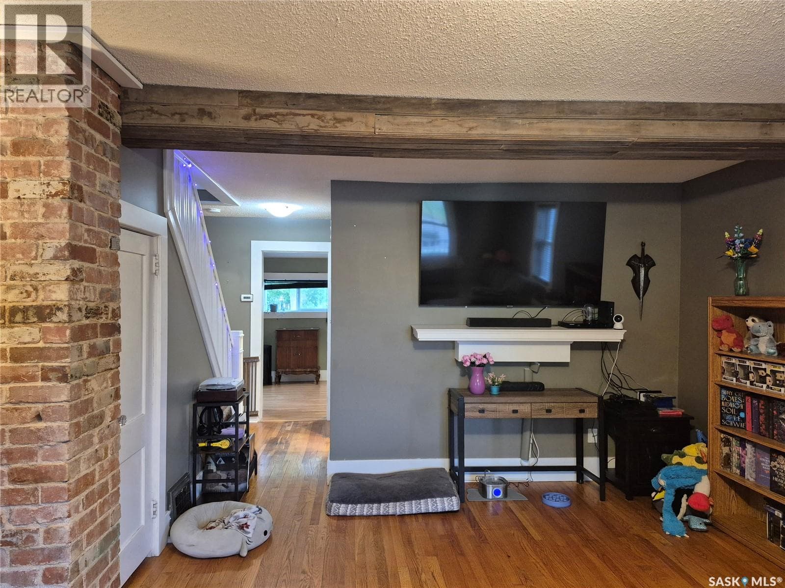 476 9th AVENUE NE — photo 5