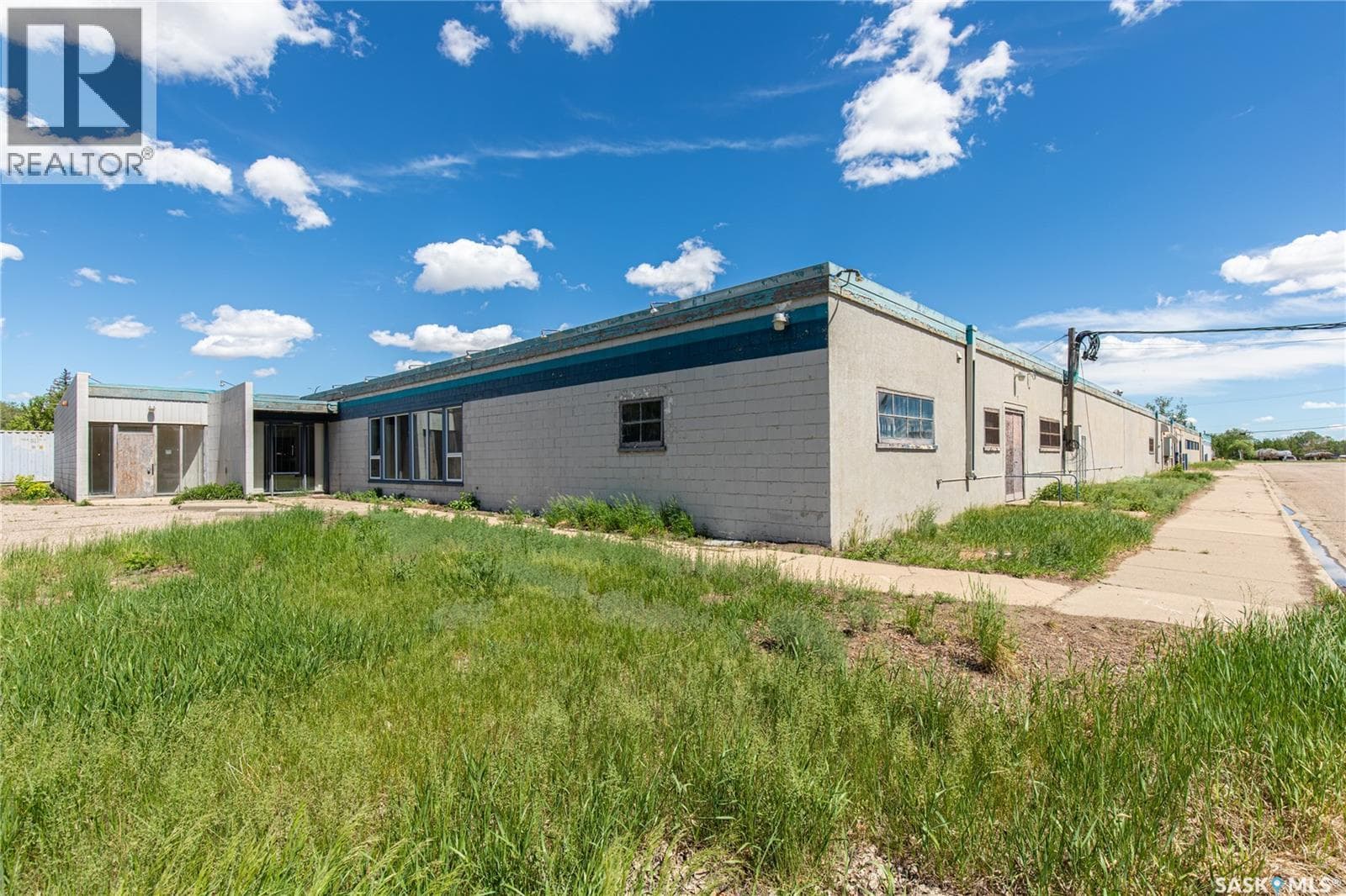 115 Coronation DRIVE — photo 2