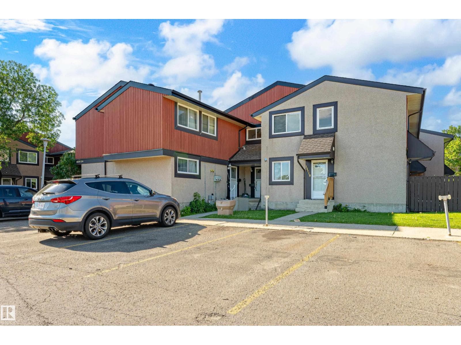 18217 84 AV NW NW