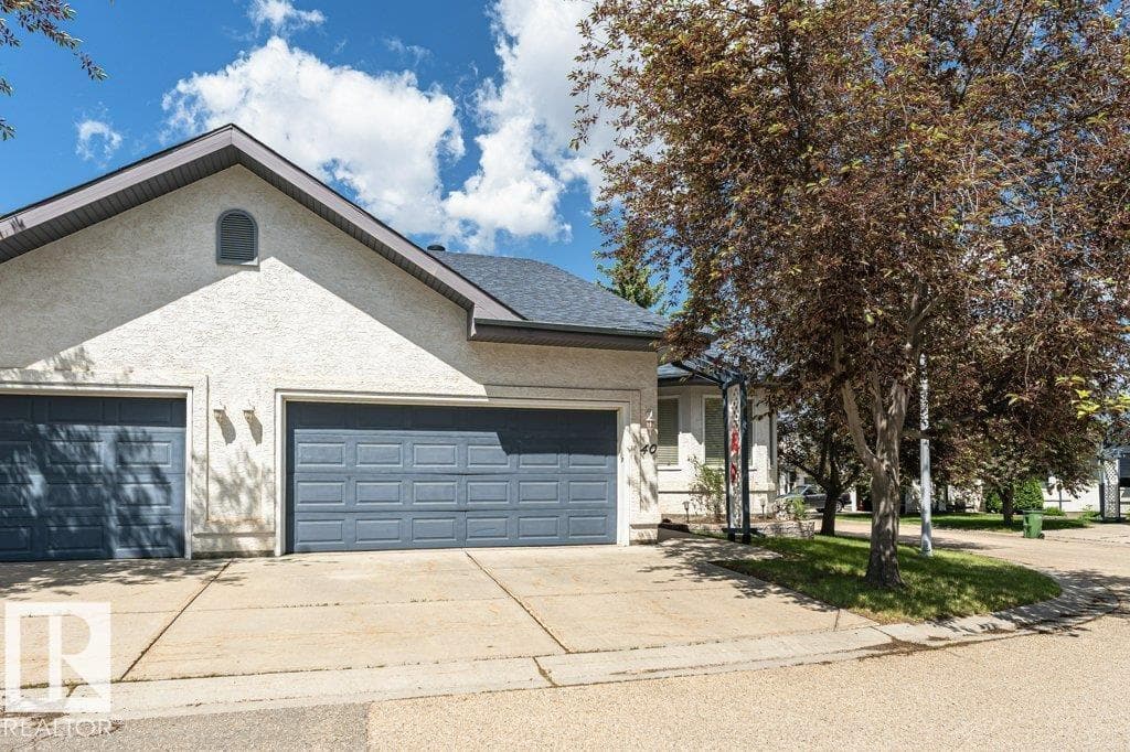 #40 8 DECHENE RD NW