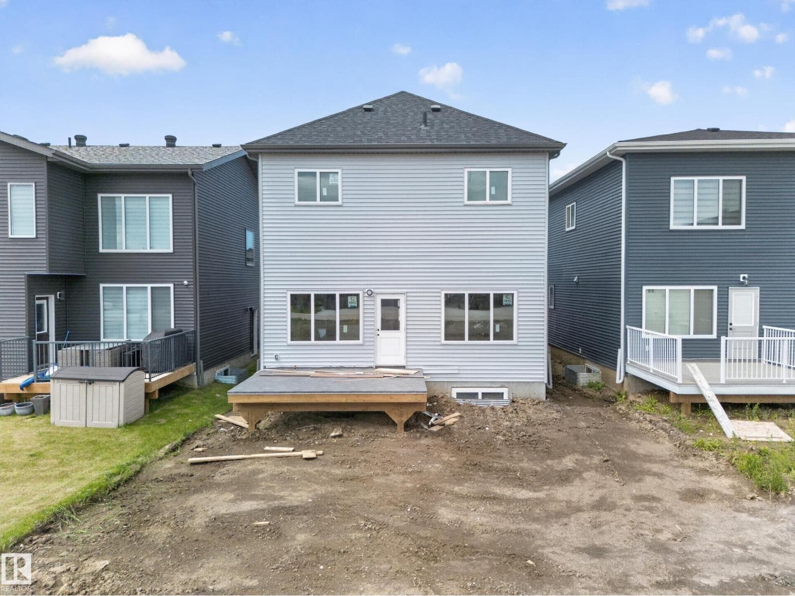 8915 MAYDAY WY SW — photo 2