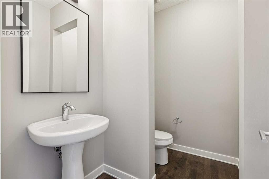 109 Mahogany Place SE — photo 4