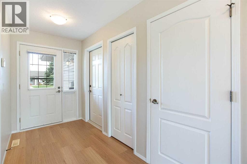 537 Epiphany Bay — photo 4