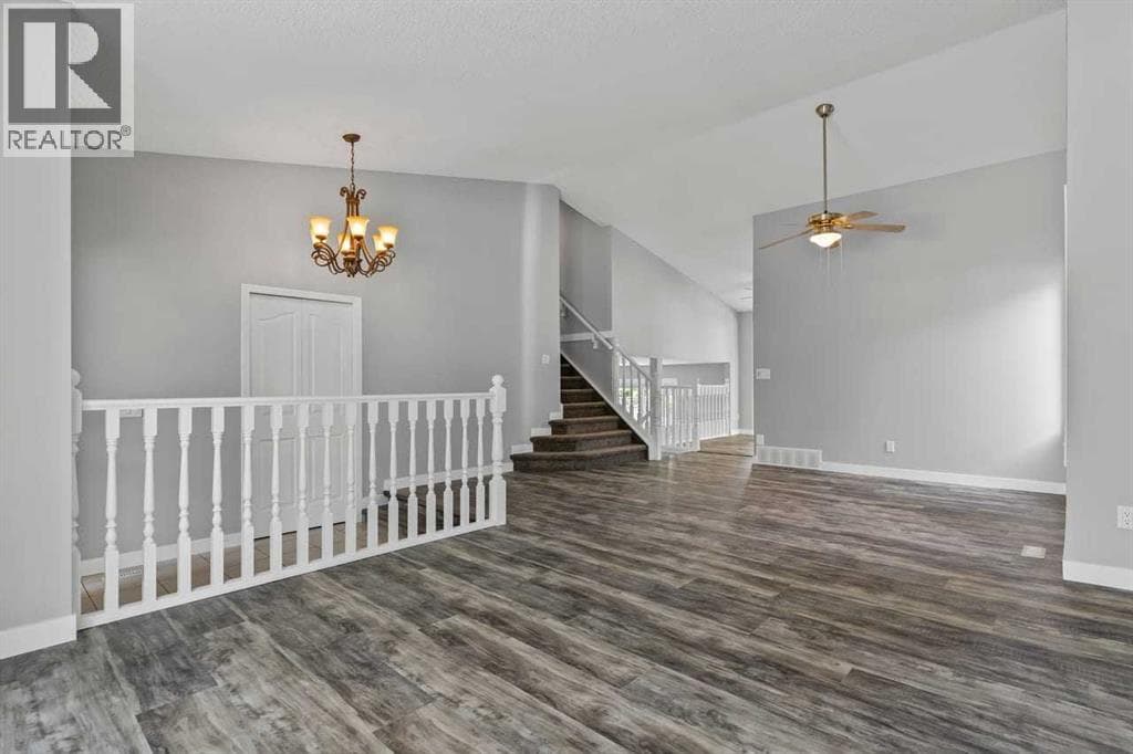 266 Shawnessy Drive SW — photo 5