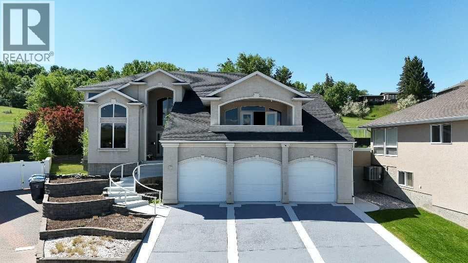 23 Chinook Place SW
