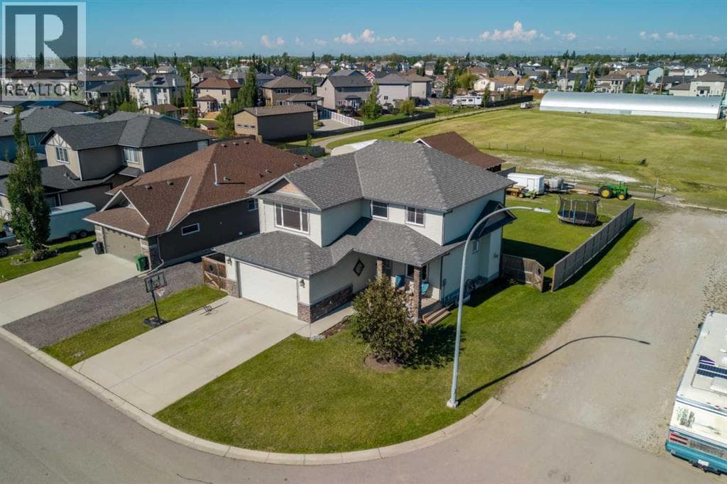 145 Hanson Drive NE