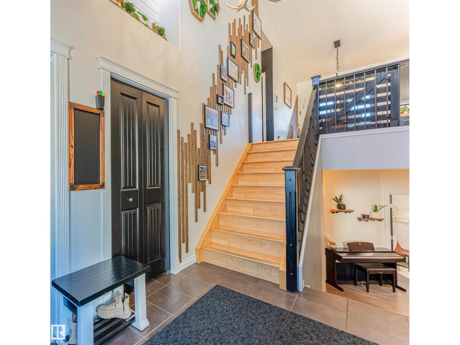 4804 64 AV — photo 2