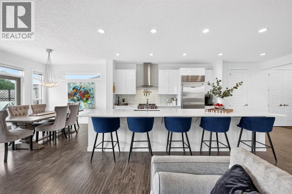 60 Tremblant Terrace SW — photo 3