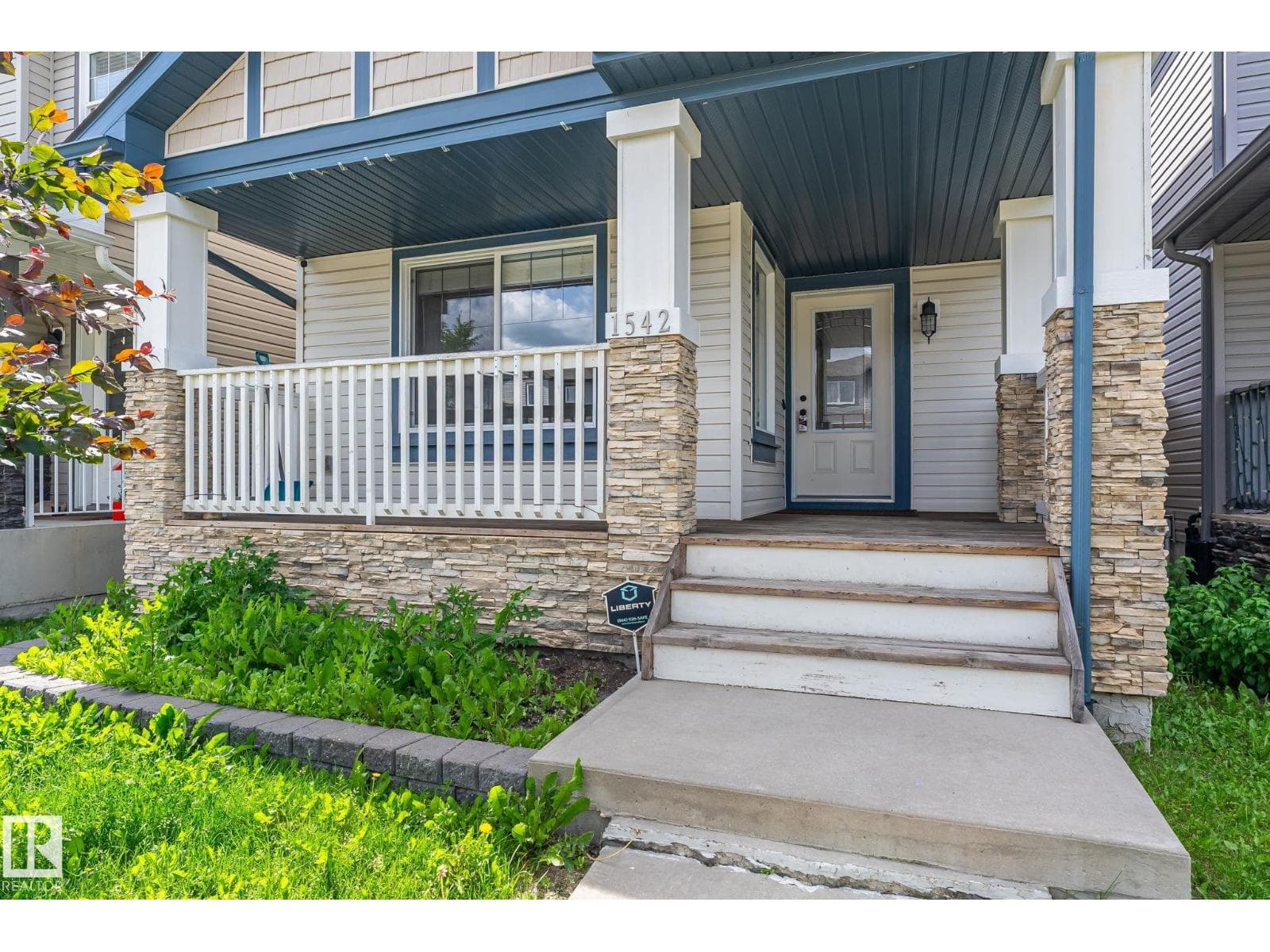 1542 33A ST NW NW — photo 3