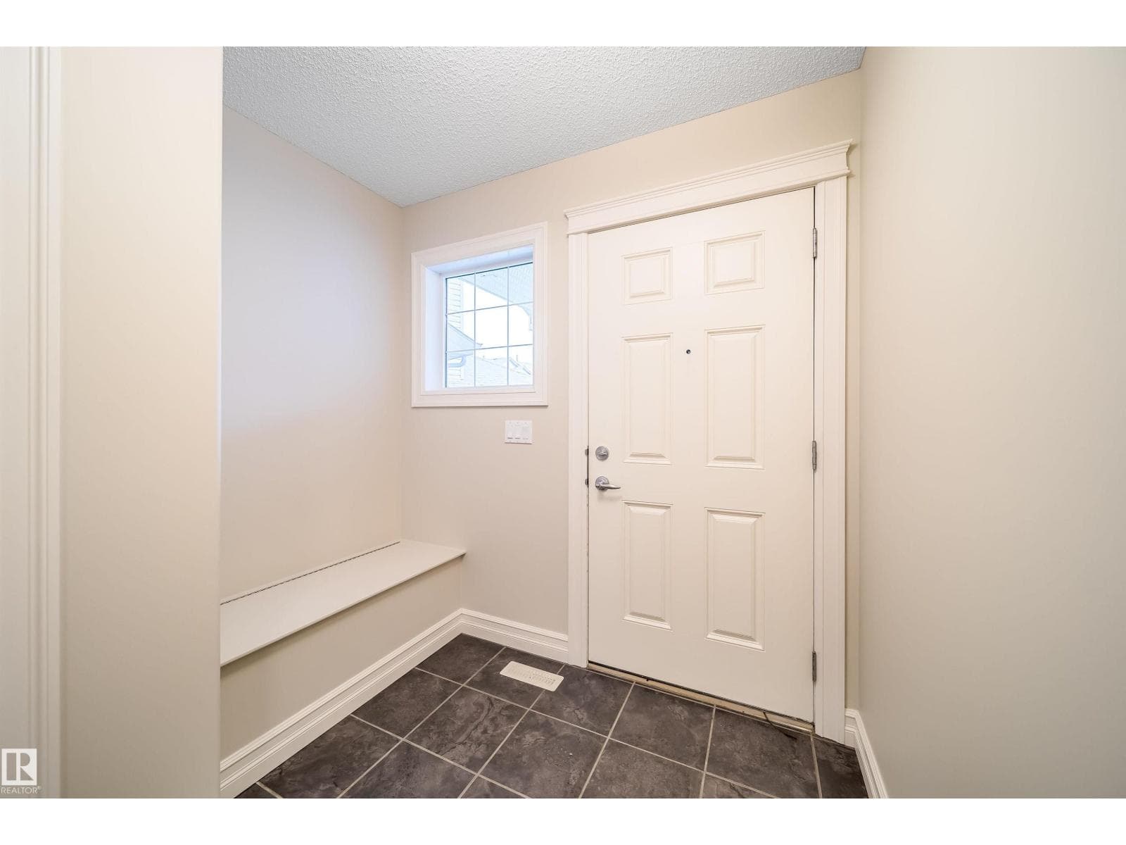 5 bed 4 bath single family at 11312 13 AVE SW SW — $610,000 — photo 7