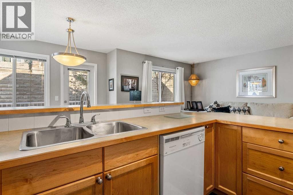 3 bed 3 bath single family at 18 Hidden Creek Rise NW — $410,000 — photo 10