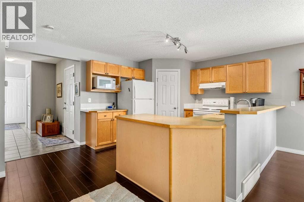 3 bed 3 bath single family at 18 Hidden Creek Rise NW — $410,000 — photo 7