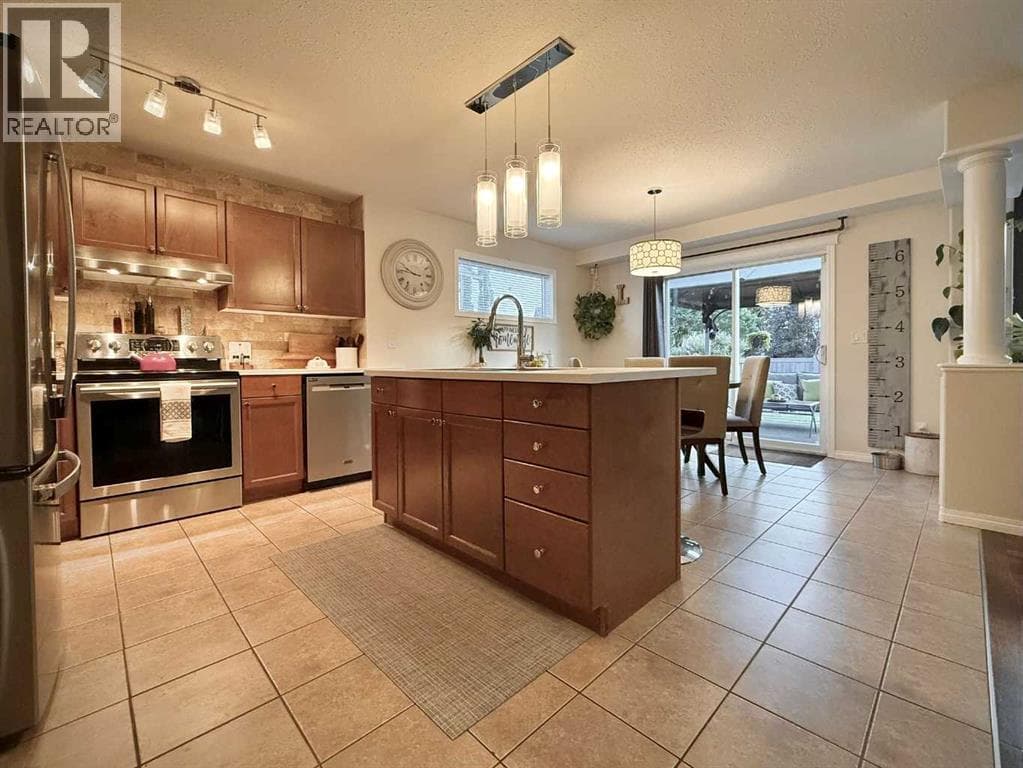 6006 87A Street — photo 5