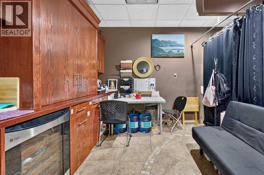 business at 201, 13111 156 Street NW — $50,000 — photo 8