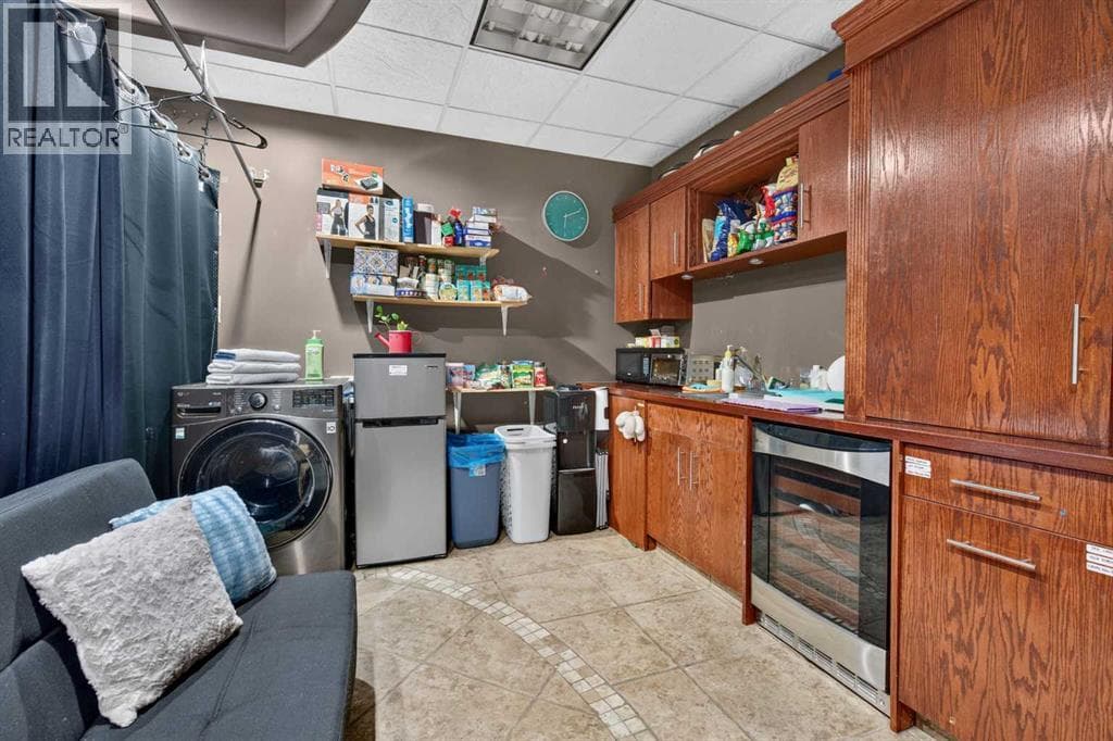 business at 201, 13111 156 Street NW — $50,000 — photo 7