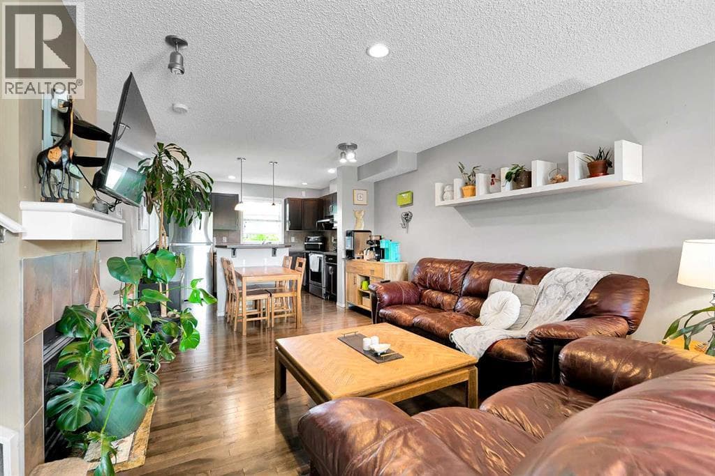 169 Country Village Manor NE — photo 2