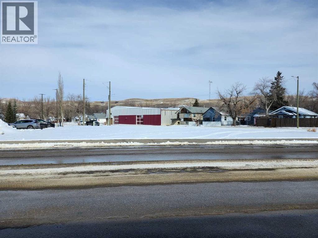 200 Railway Avenue E — photo 2