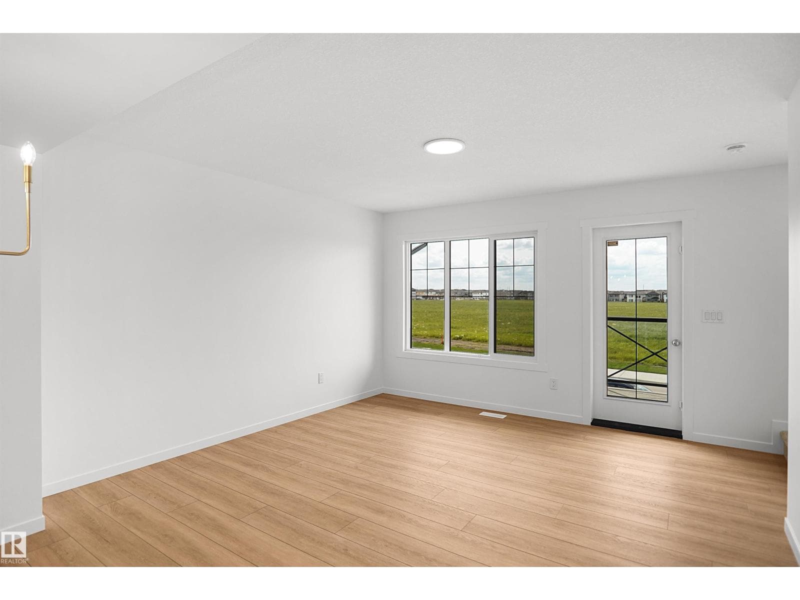 525 ASTER DR NW — photo 5