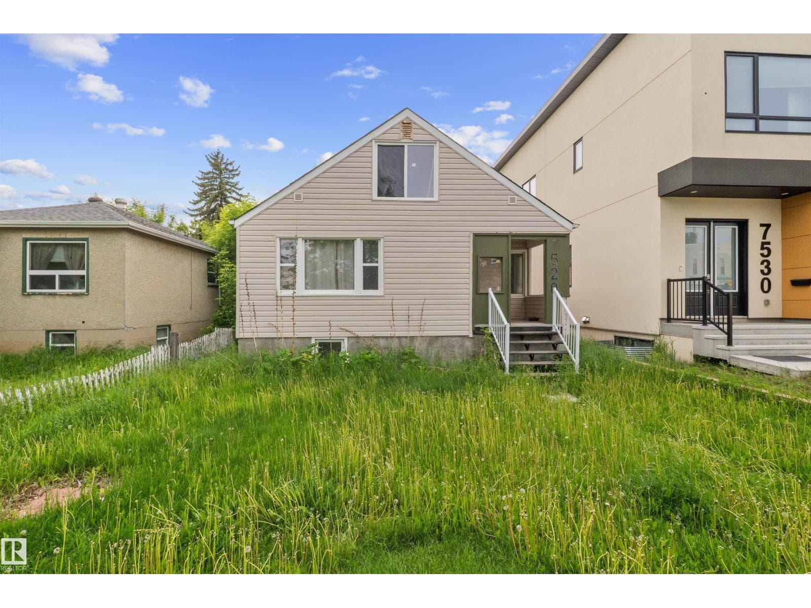 7520 106 ST NW