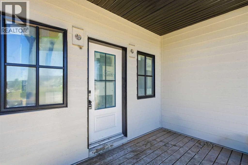 329 Flare Avenue SW — photo 4