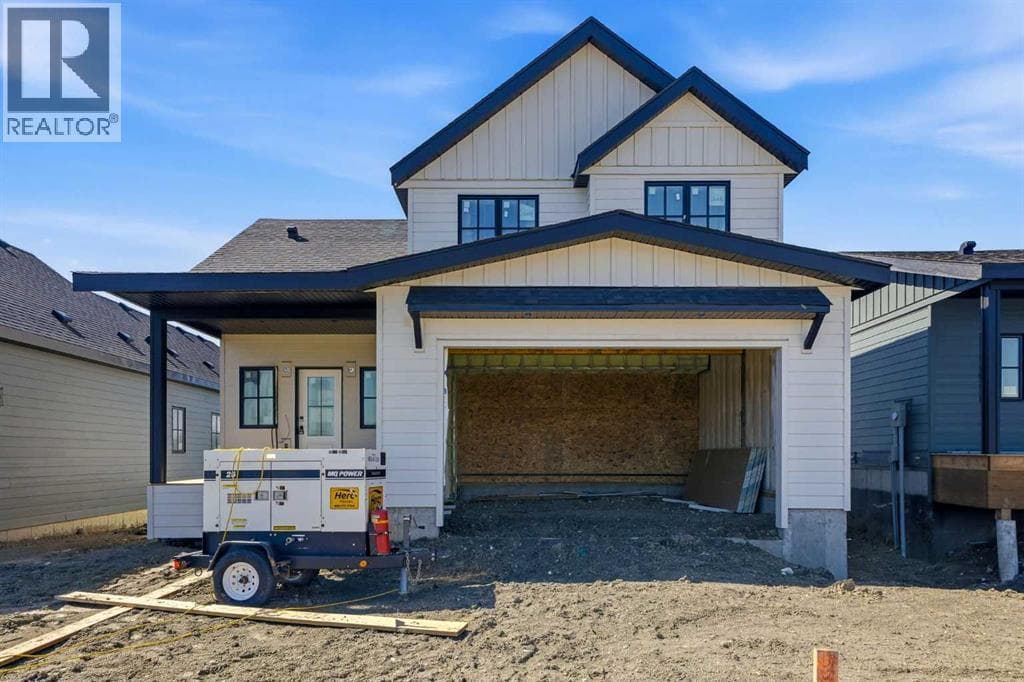 329 Flare Avenue SW — photo 3