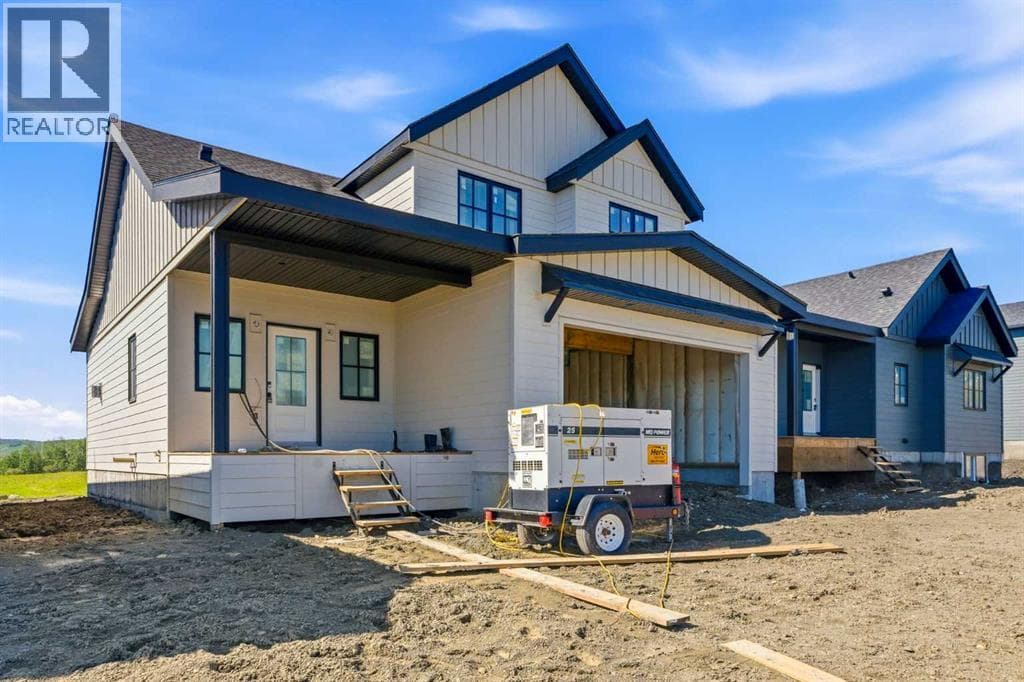 329 Flare Avenue SW — photo 2