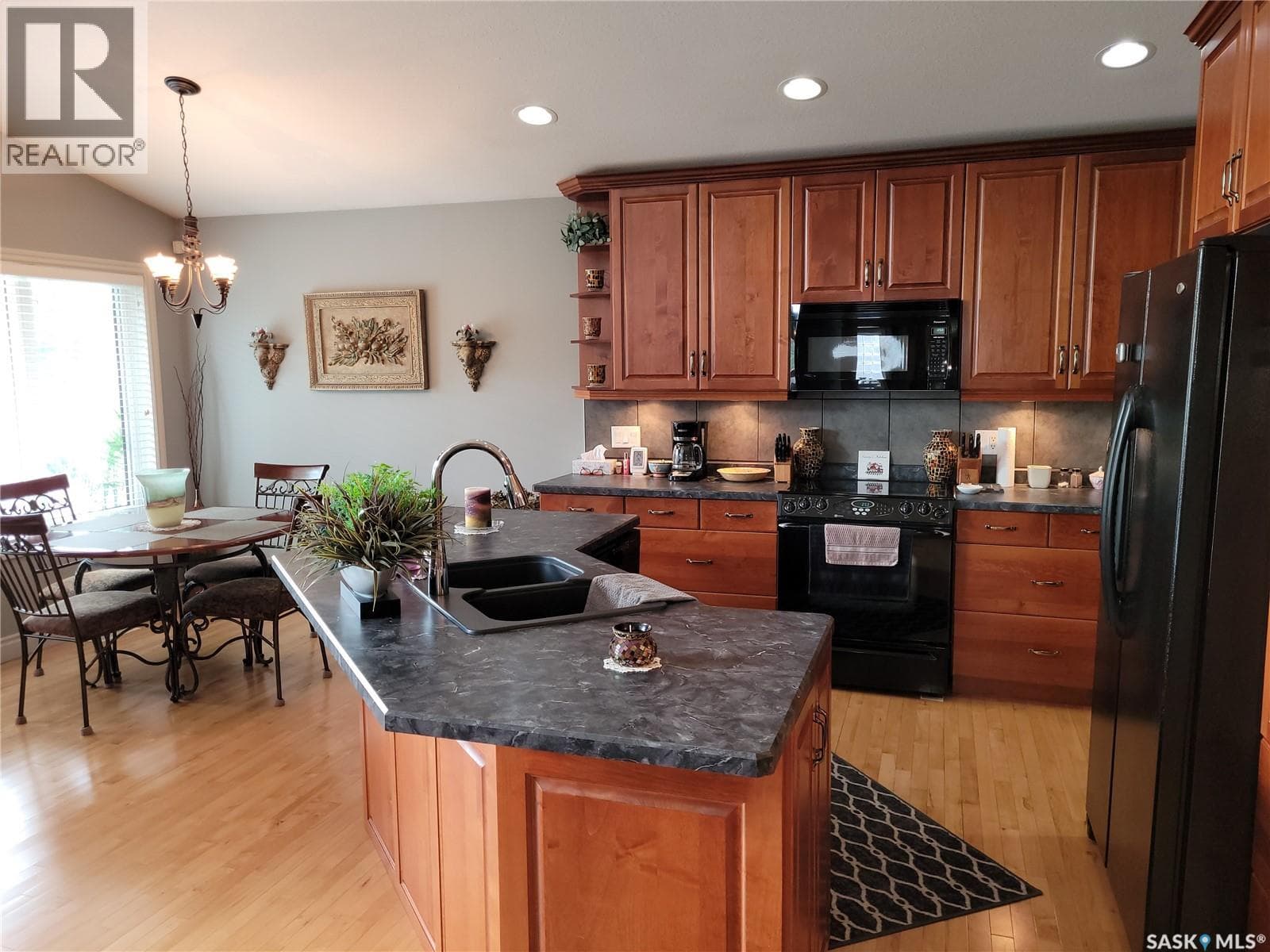 4 bed 3 bath single family at 406 Bolton PLACE — $699,900 — photo 6