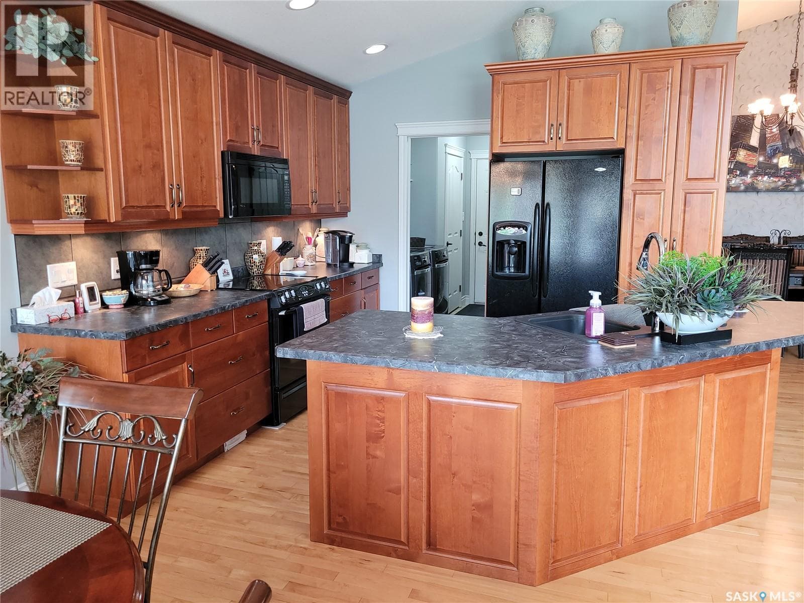 4 bed 3 bath single family at 406 Bolton PLACE — $699,900 — photo 7