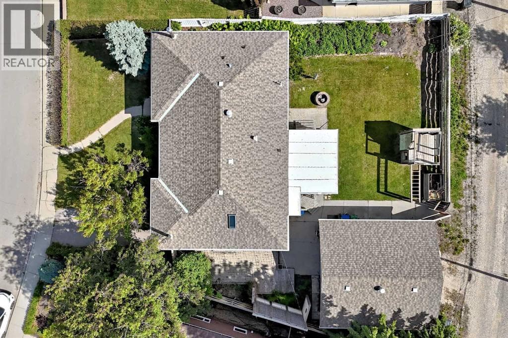 42 Cardiff Drive NW — photo 4