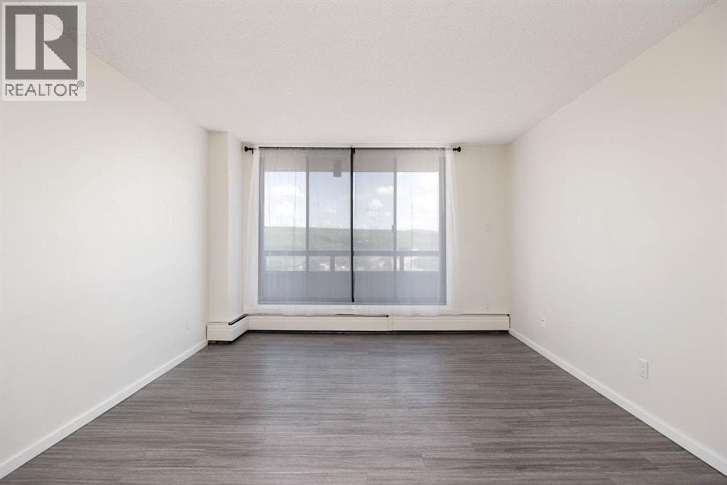 1009, 11721 Macdonald Drive — photo 5