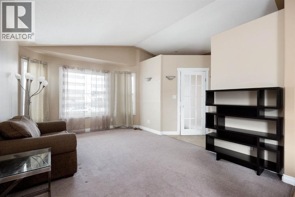 209 Ash Way — photo 4