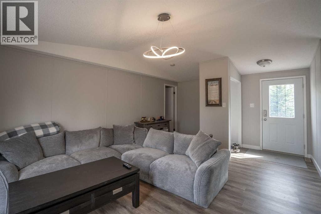 844052 Range Road 222 — photo 3