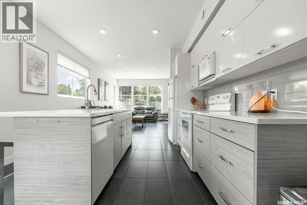 1302 Edward AVENUE — photo 4