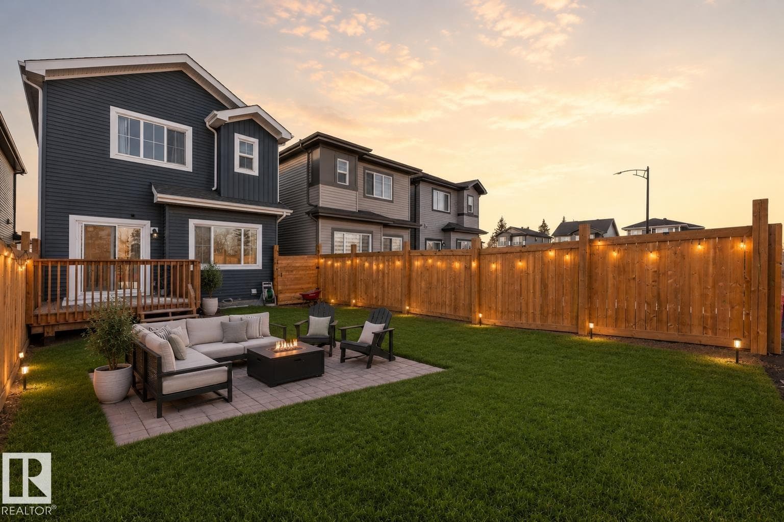 407 CONROY CR SW