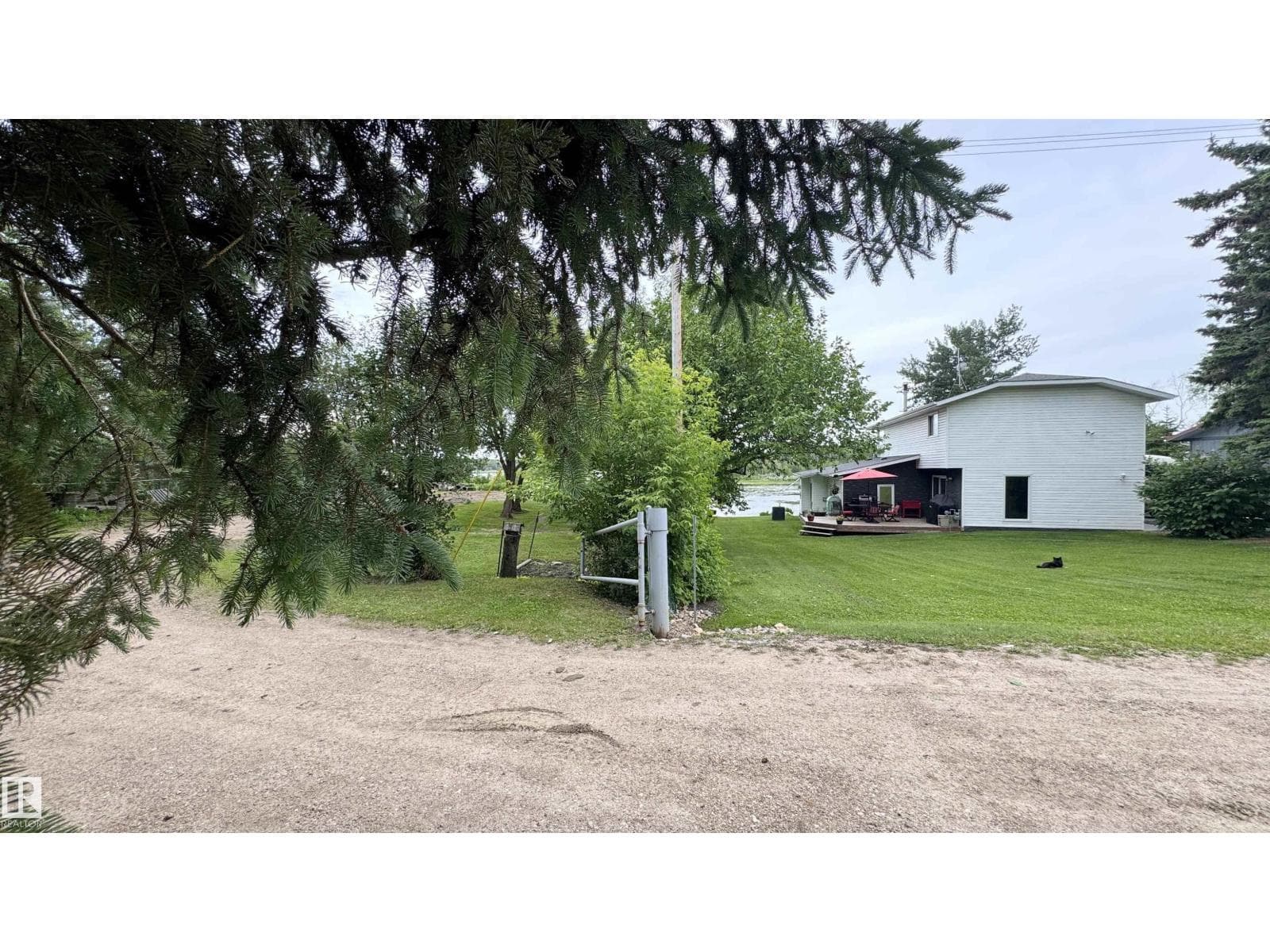 422 11121 TWP ROAD 595 — photo 2